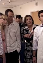 Jason Bateman, Will Arnett, Portia de Rossi, Michael Cera, David Cross, Tony Hale, Ian Roberts, Alia Shawkat, and Jessica Walter in Arrested Development (2003)