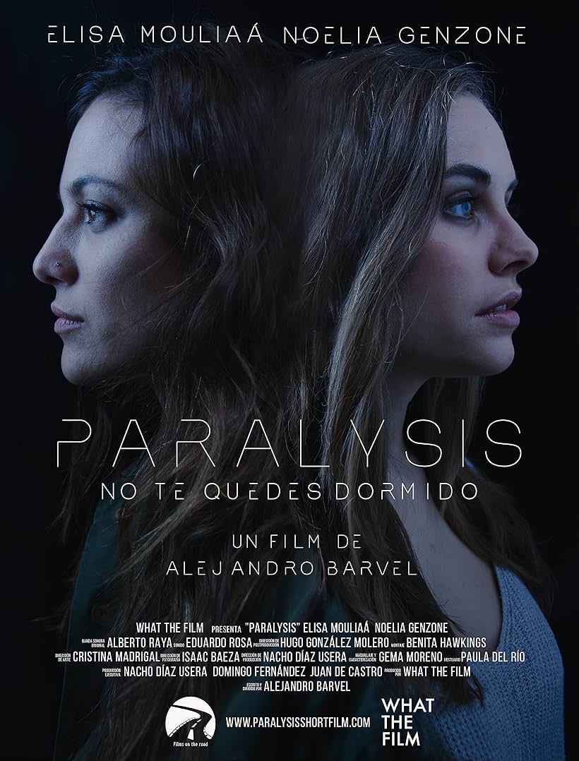 Elisa Mouliaá and Noelia Genzone in Paralysis (2017)