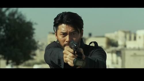 A Korean diplomat is dispatched to Afghanistan when a group of South Korean tourists is taken hostage by the Taliban. When all measures fail and one hostage is killed, he is forced to team up with a special agent to rescue the survivors.