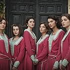 Carla Campra, Lucía Díez, Paula de la Nieta, Begoña Vargas, Elena Gallardo, and Abril Montilla in A Different View (2018)