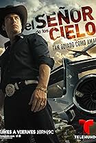 Rafael Amaya in El Señor de los Cielos (2013)