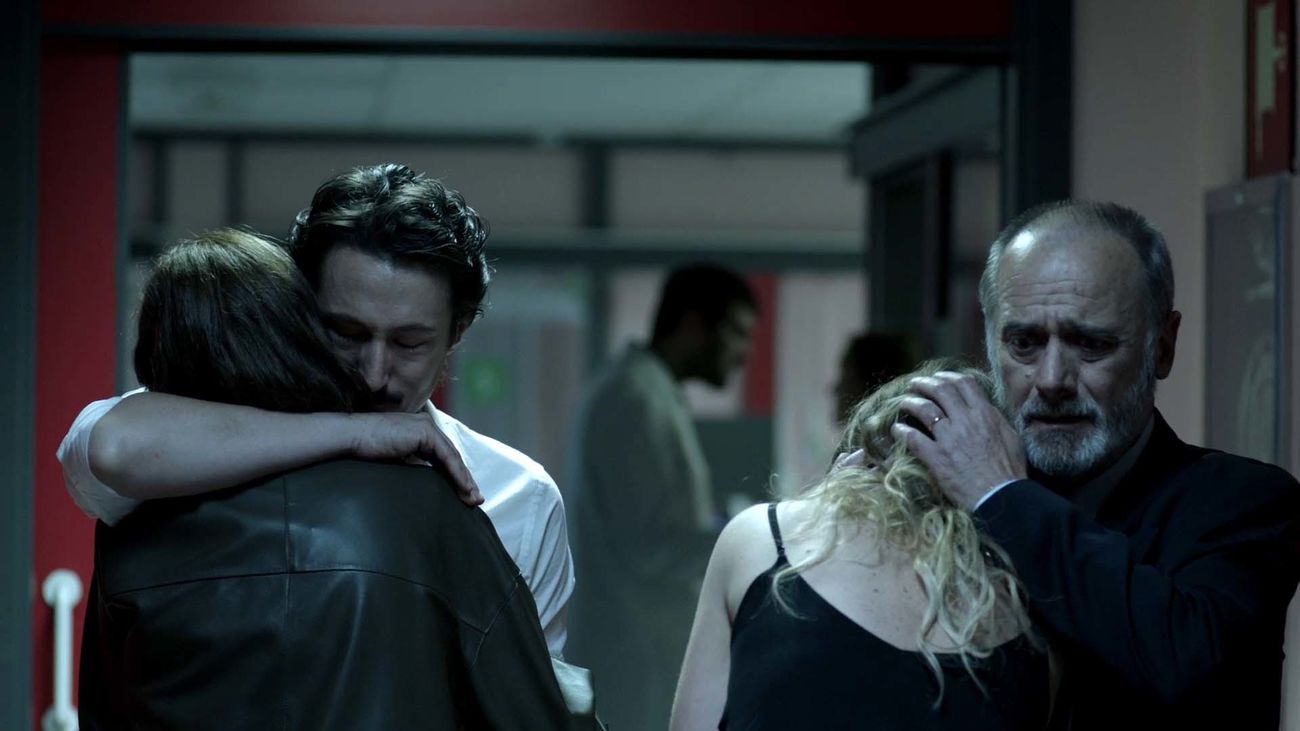 Itziar Lazkano, Alfonso Torregrosa, Iñaki Ardanaz, and Lisi Linder in Victim Number 8 (2018)