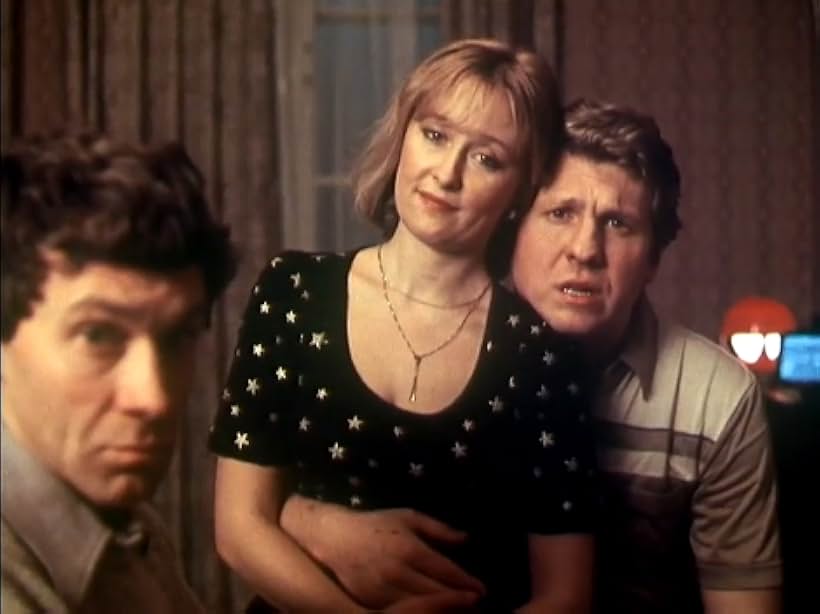 Aleksandr Lenkov, Sergei Parshin, and Larisa Udovichenko in Zimnyaya vishnya (1985)