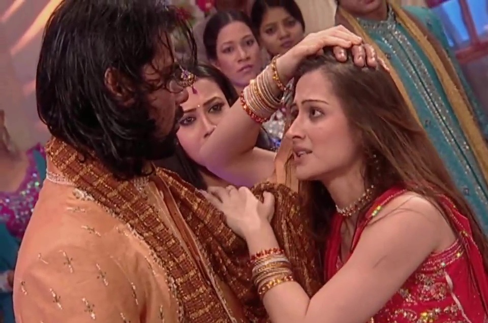 Sanjeeda Sheikh, Shabbir Ahluwalia, and Panchi Bora in Kayamath (2007)