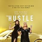 Anne Hathaway and Rebel Wilson in The Hustle (2019)