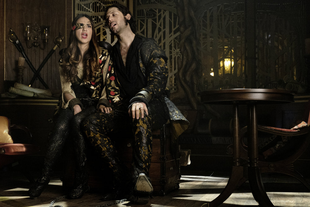 Summer Bishil and Hale Appleman in The Magicians (2015)