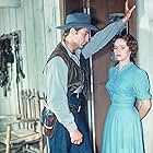 Robert Mitchum and Teresa Wright in Pursued (1947)