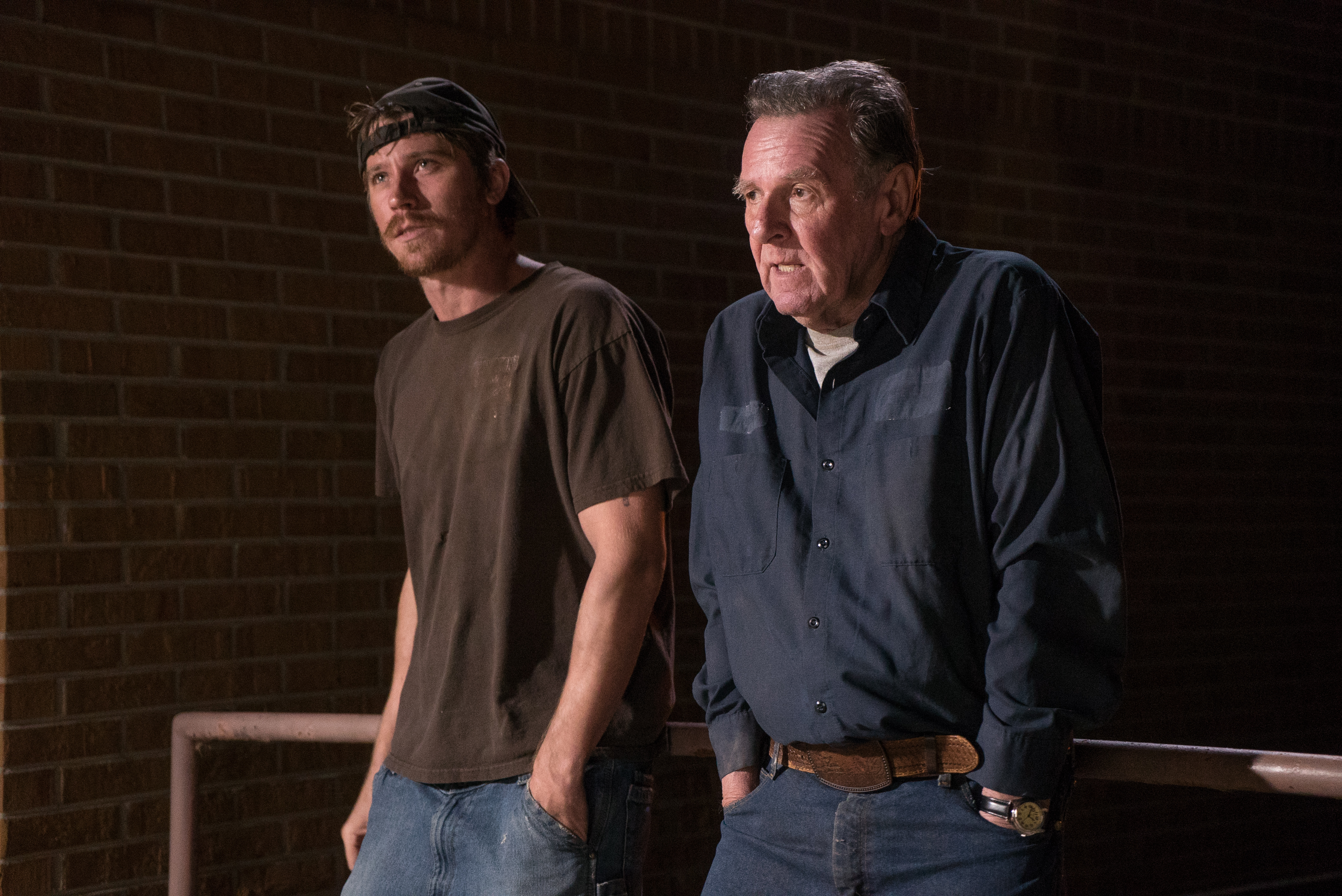 Tom Wilkinson and Garrett Hedlund in Burden (2018)