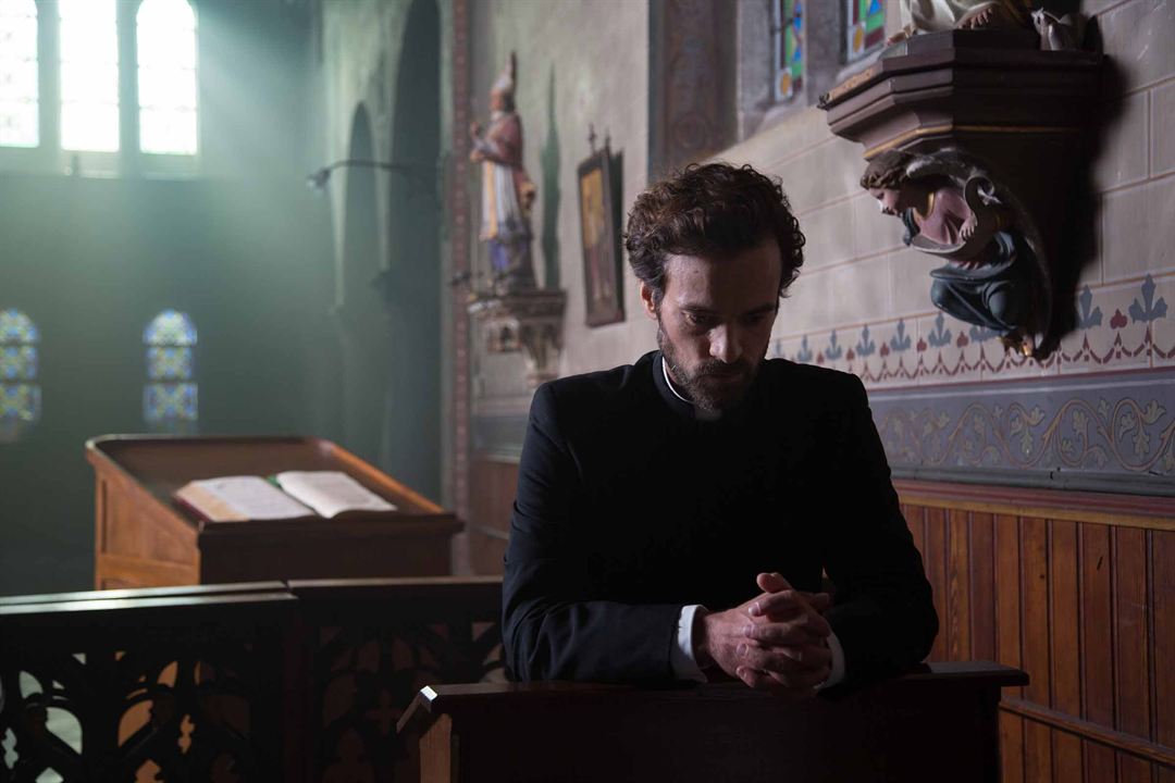 Romain Duris in The Confession (2016)