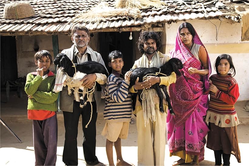 Raghubir Yadav, Shalini Vatsa, and Onkar Das Manikpuri in Peepli [Live] (2010)