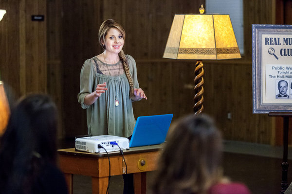 Candace Cameron Bure in Aurora Teagarden Mystery: A Bone to Pick (2015)