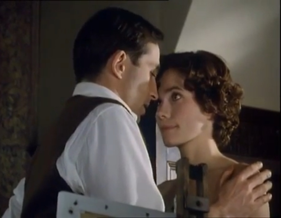 Abigail Cruttenden and Michael Maloney in Love on a Branch Line (1994)