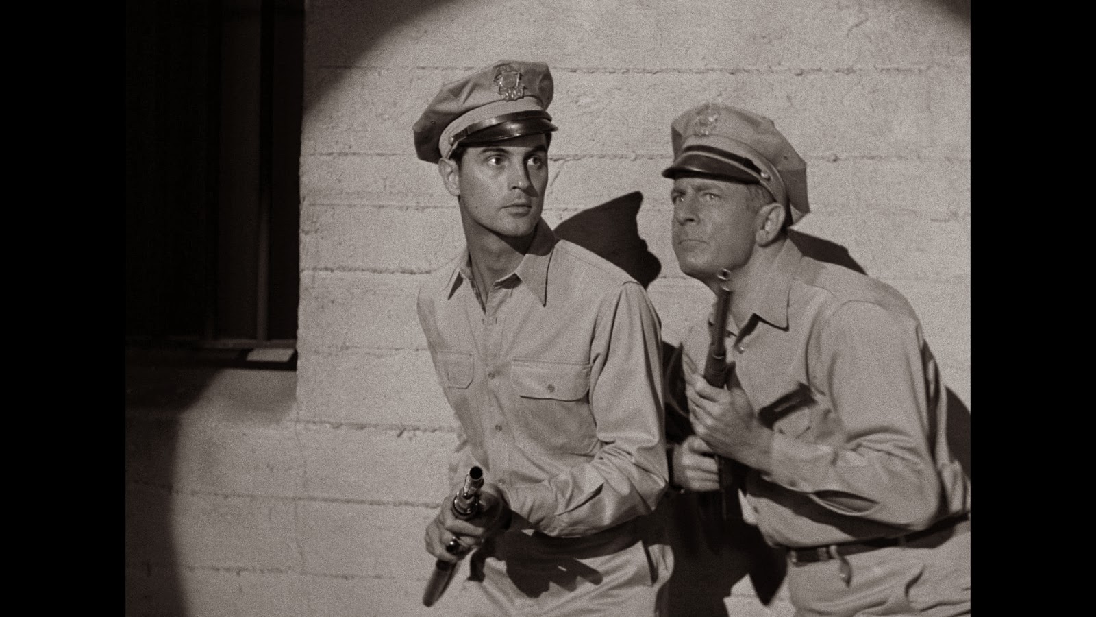 Riot in Cell Block 11 (1954)