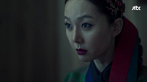 Yum Jung-ah in Mirror of the Witch (2016)