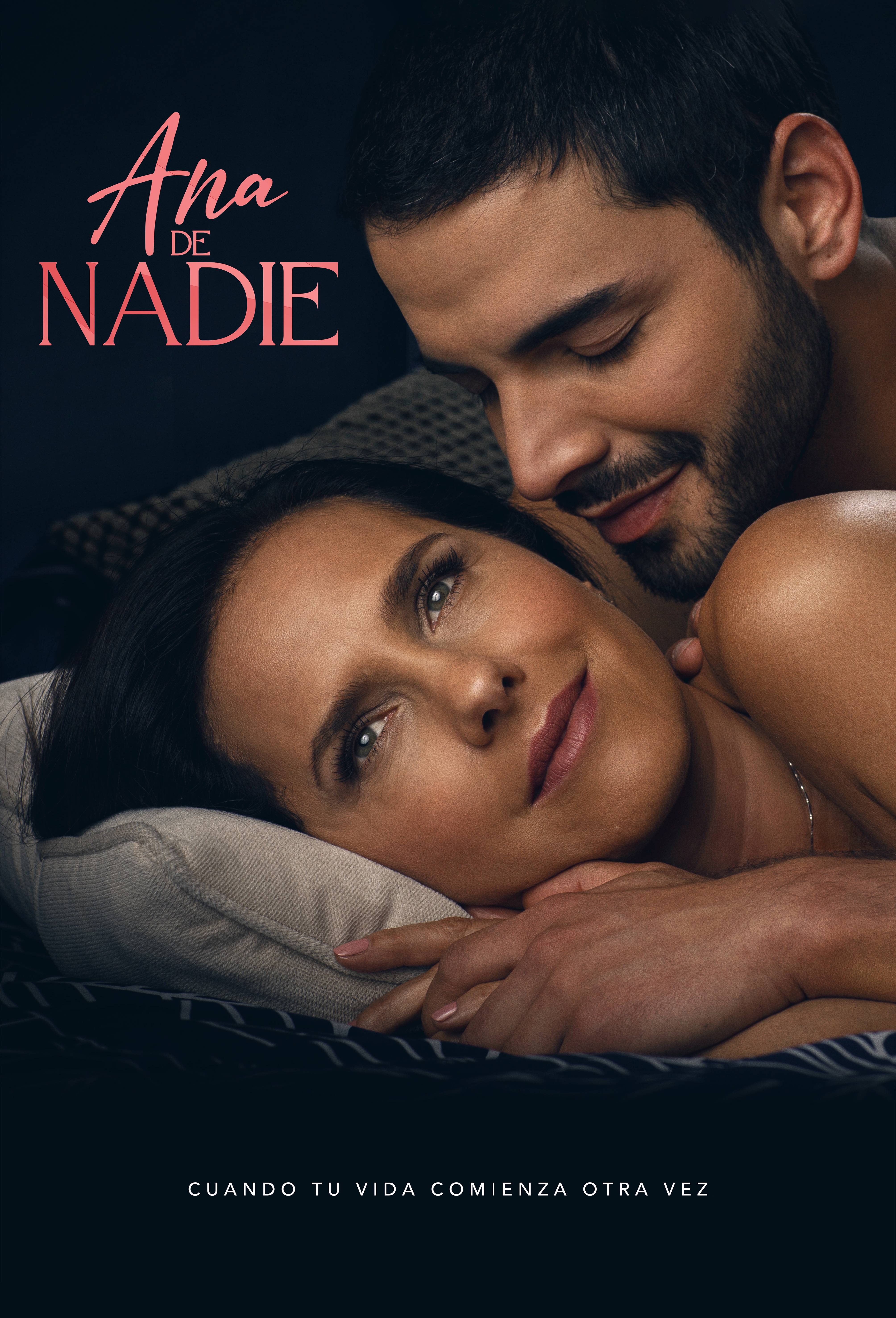 Paola Turbay and Sebastián Carvajal in Ana de nadie (2022)