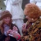 Doris Roberts and Juliet Sorci in A Mom for Christmas (1990)