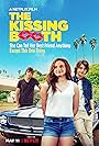 Joey King, Joel Courtney, and Jacob Elordi in El stand de los besos (2018)