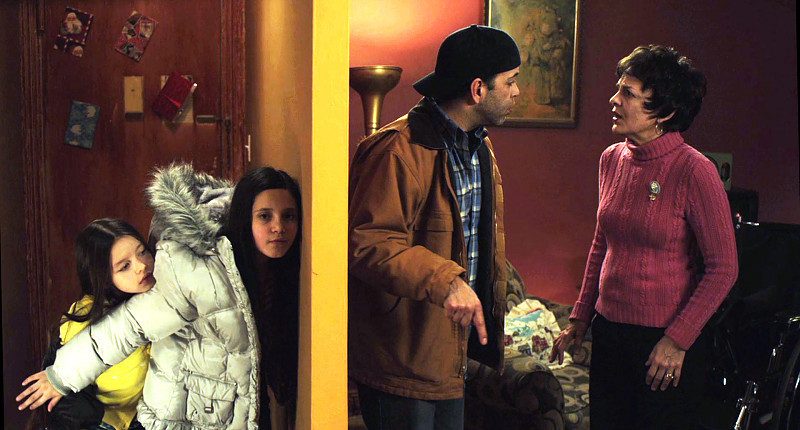 Priscilla Lopez, Luis Antonio Ramos, and Fatima Ptacek in A Miracle in Spanish Harlem (2013)