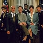 Kevin Kline, Sigourney Weaver, Ving Rhames, Charles Grodin, Ben Kingsley, Frank Langella, Kevin Dunn, and Faith Prince in Dave (1993)