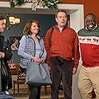 Megan Mullally, Cedric The Entertainer, Bryan Cranston, and Griffin Gluck in Why Him? (2016)