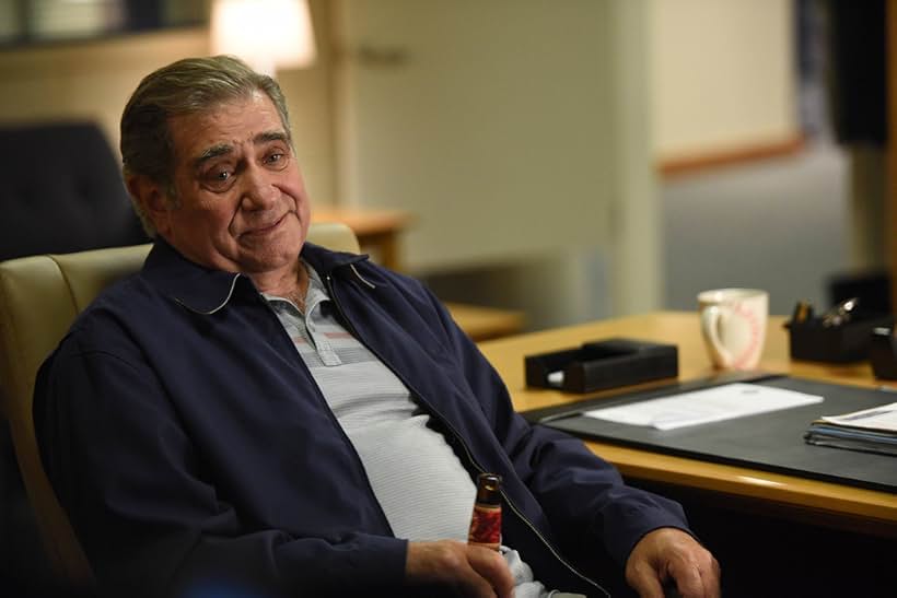 Dan Lauria in Pitch (2016)