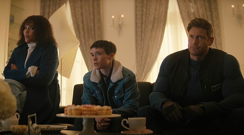 Elliot Page, Christos Kalohoridis, Tom Hopper, and Emmy Raver-Lampman in The Umbrella Academy (2019)