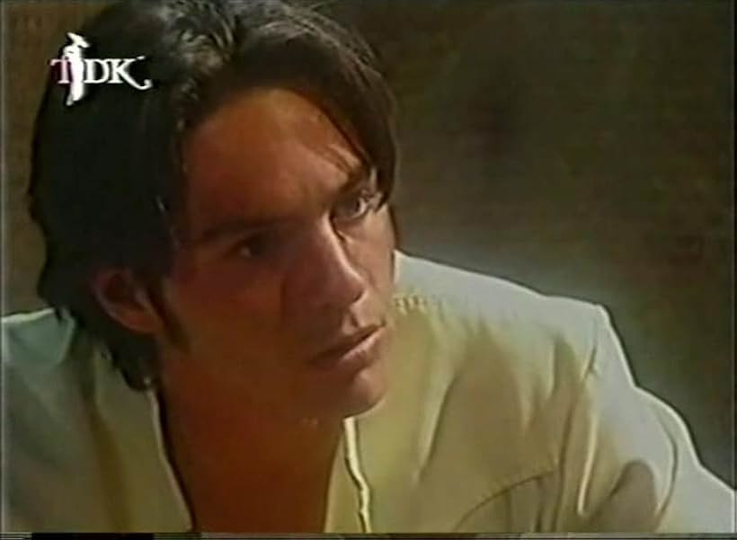 Mauricio Ochmann in Azul tequila (1998)