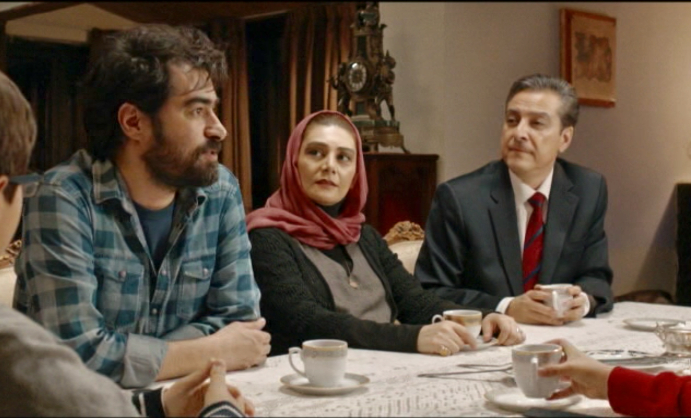 Kamshad Kooshan, Shahab Hosseini, and Hengameh Ghaziani in My Brother Khosrow (2016)