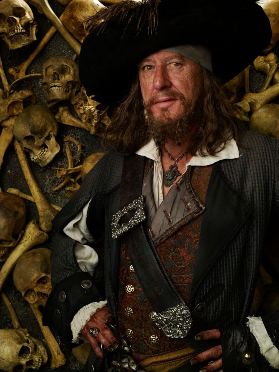 Geoffrey Rush in Pirates of the Caribbean: The Curse of the Black Pearl (2003)