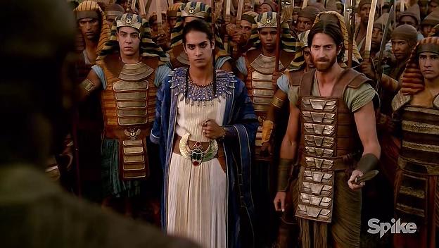 Iddo Goldberg and Avan Jogia in Tut (2015)