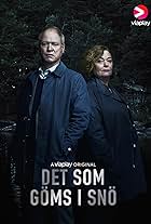 Robert Gustafsson and Ia Langhammer in Det som göms i snö (2018)