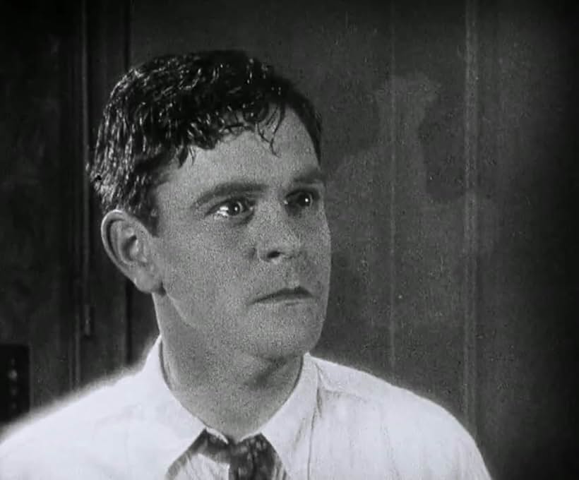 Glenn Tryon in Lonesome (1928)