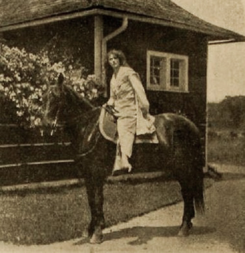 Florence La Badie in The Million Dollar Mystery (1914)