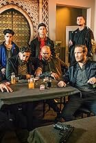 Frederick Lau, Kida Khodr Ramadan, Sam Kalidi, Emilio Sakraya, Sami Nasser, Rauand Taleb, and Veysel Gelin in 4 Blocks (2017)