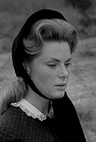 Natalie Trundy in Wagon Train (1957)