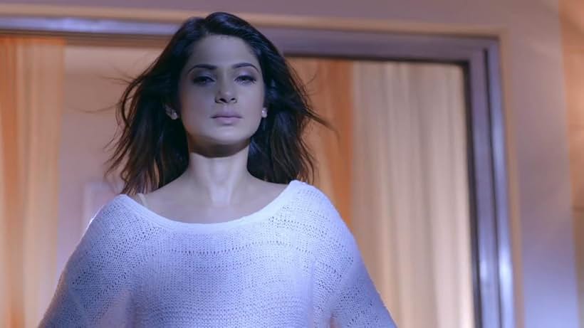 Jennifer Winget in Beyhadh (2016)