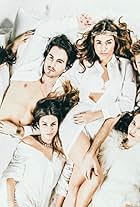 Ana Catarina Afonso, Luís Filipe Eusébio, Sofia Mota, Luís Garcia, Carolina Loureiro, and Sara Cecília in Aposta que Amas (2015)