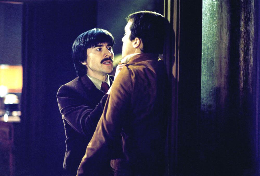 Pier Giorgio Bellocchio and Luigi Lo Cascio in Good Morning, Night (2003)