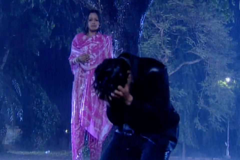 Anita Hassanandani Reddy and Eijaz Khan in Kkavyanjali (2005)