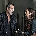 Jeffrey Dean Morgan and Lauren Cohan in The Walking Dead: Dead City (2023)