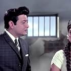 Biswajeet Chatterjee and Leena Chandavarkar in Main Sunder Hoon (1971)