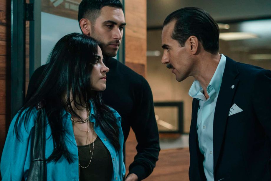 Jorge Poza, Alejandro Speitzer, and Maite Perroni in Dark Desire (2020)
