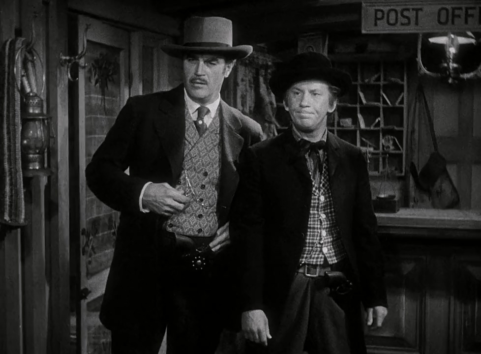 Fuzzy Knight and Harry Woods in Union Pacific (1939)