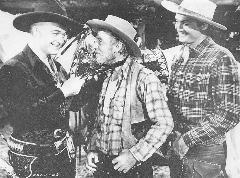 George Reeves, William Boyd, and Andy Clyde in Bar 20 (1943)