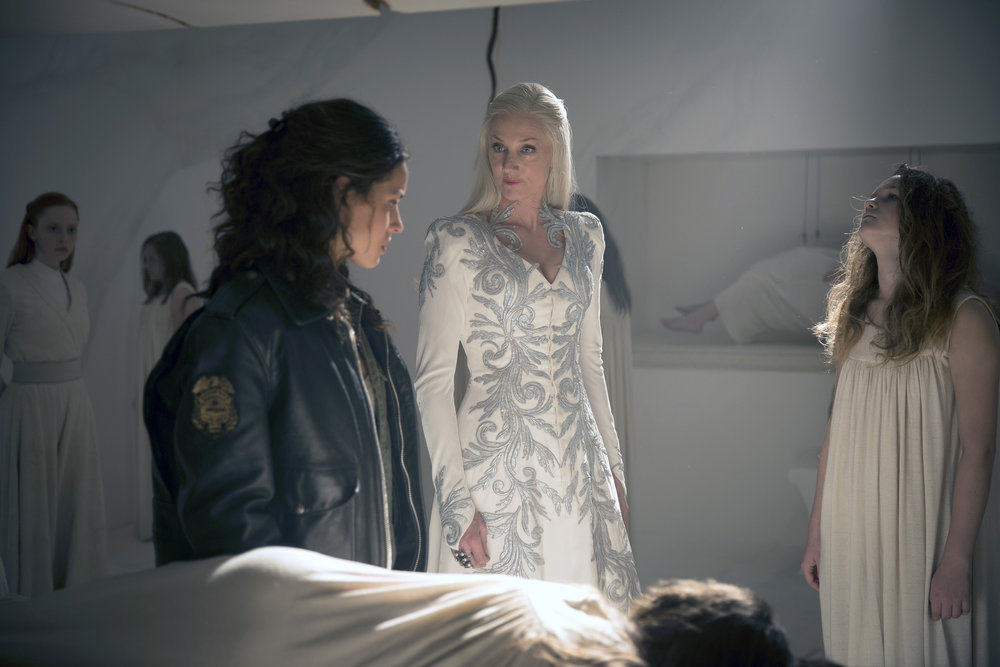 Joely Richardson, Adria Arjona, and Lily Newmark in Emerald City (2016)