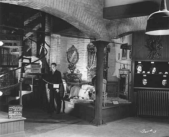 Charlie Chan at the Wax Museum (1940)