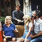 Michael J. Fox, Justine Bateman, Meredith Baxter, Tina Yothers, and Michael Gross in Family Ties (1982)