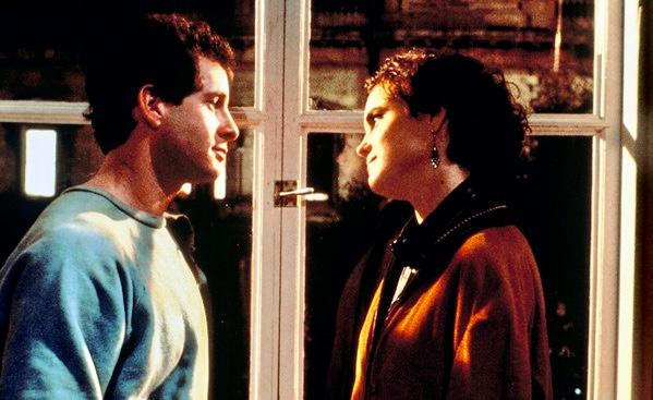 Steve Guttenberg and Elizabeth McGovern in The Bedroom Window (1987)