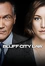 Jimmy Smits and Caitlin McGee in Bluff City Law - Lei de Memphis (2019)