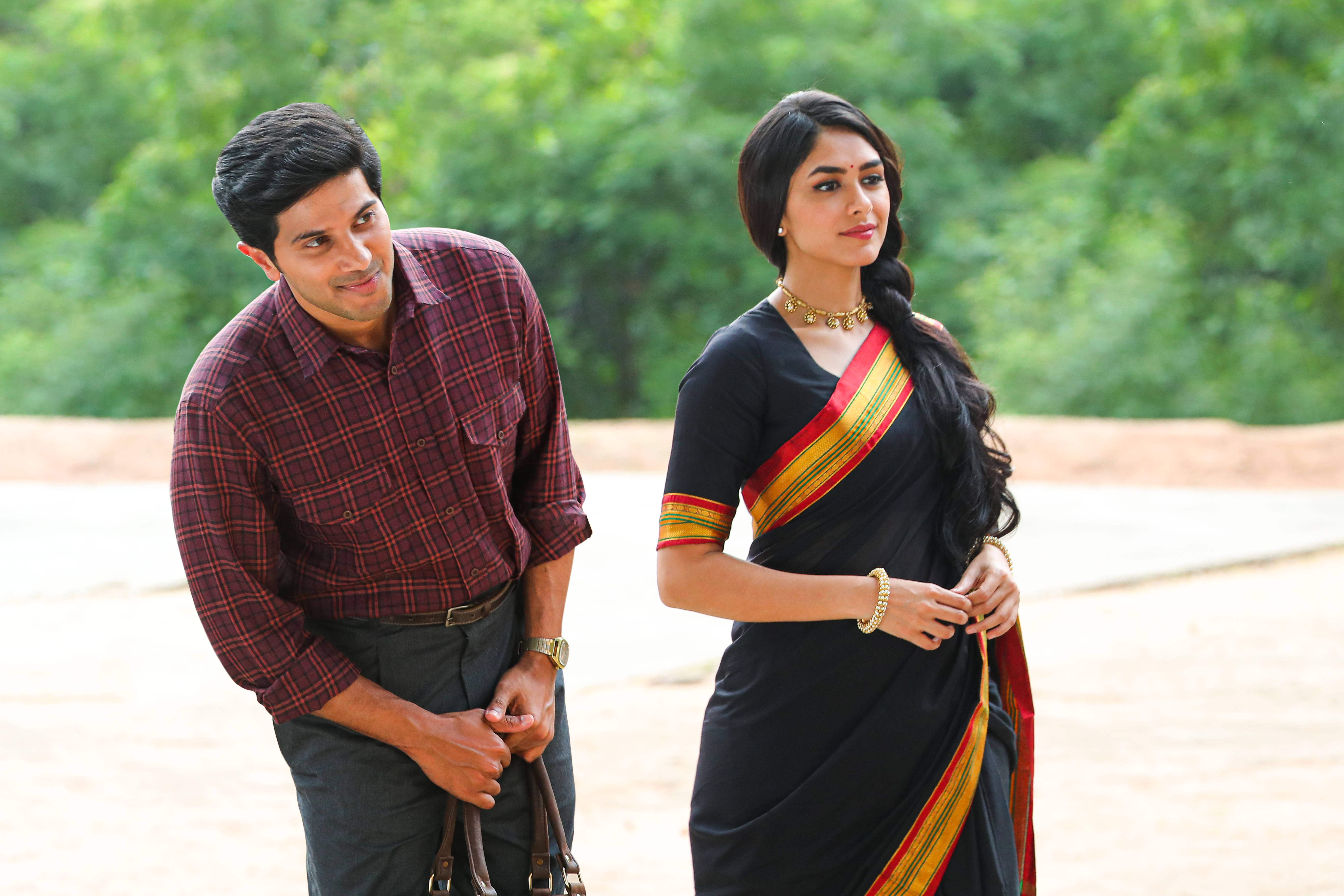 Dulquer Salmaan and Mrunal Thakur in Sita Ramam (2022)